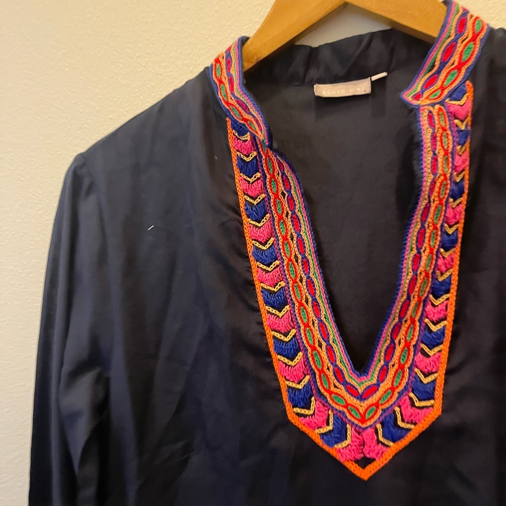 Ellie Kai Navy Blue Colorful Embroidered Tunic Top Blouse Size xs - Picture 4 of 8